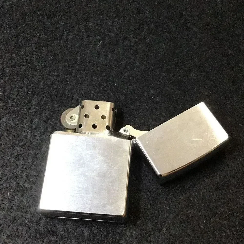 Zippo F-Xllll candle striker needs flint